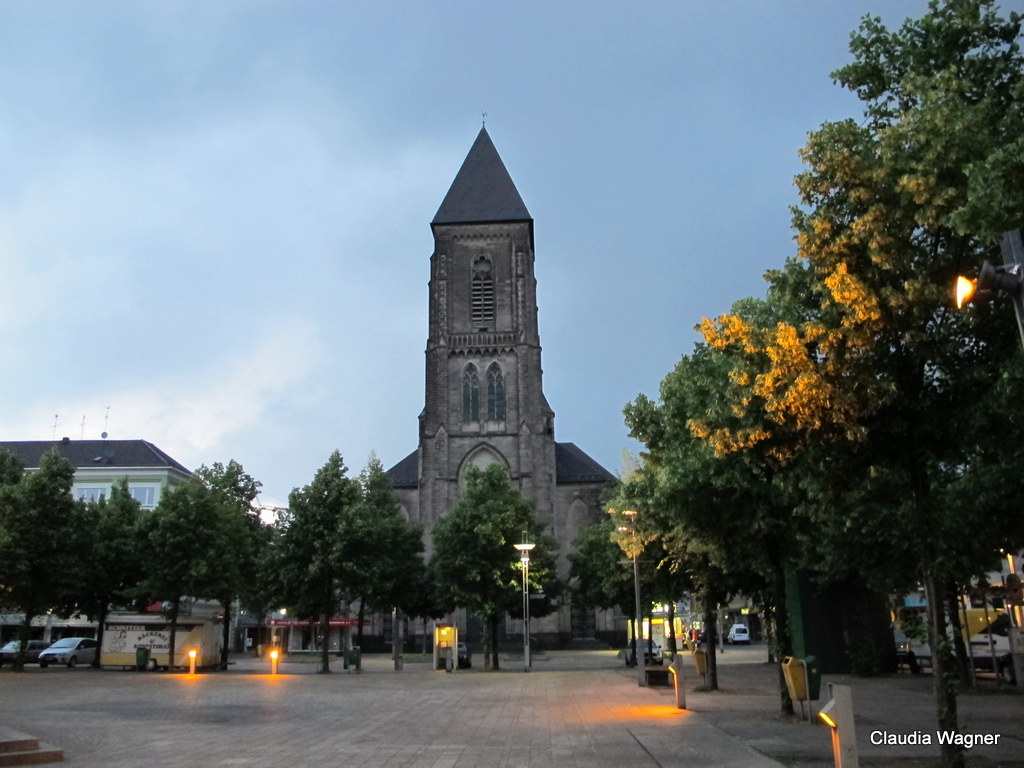 Mir wurde versichert, dass Christoph Schlingensief hier Messdiener war! Viel mehr hab ich über Oberhausen allerdings nicht erfahren...