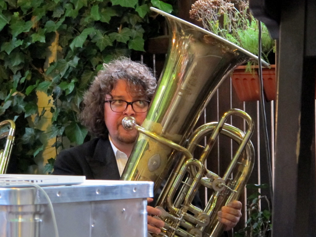 Florian Burgmayr an der Tuba