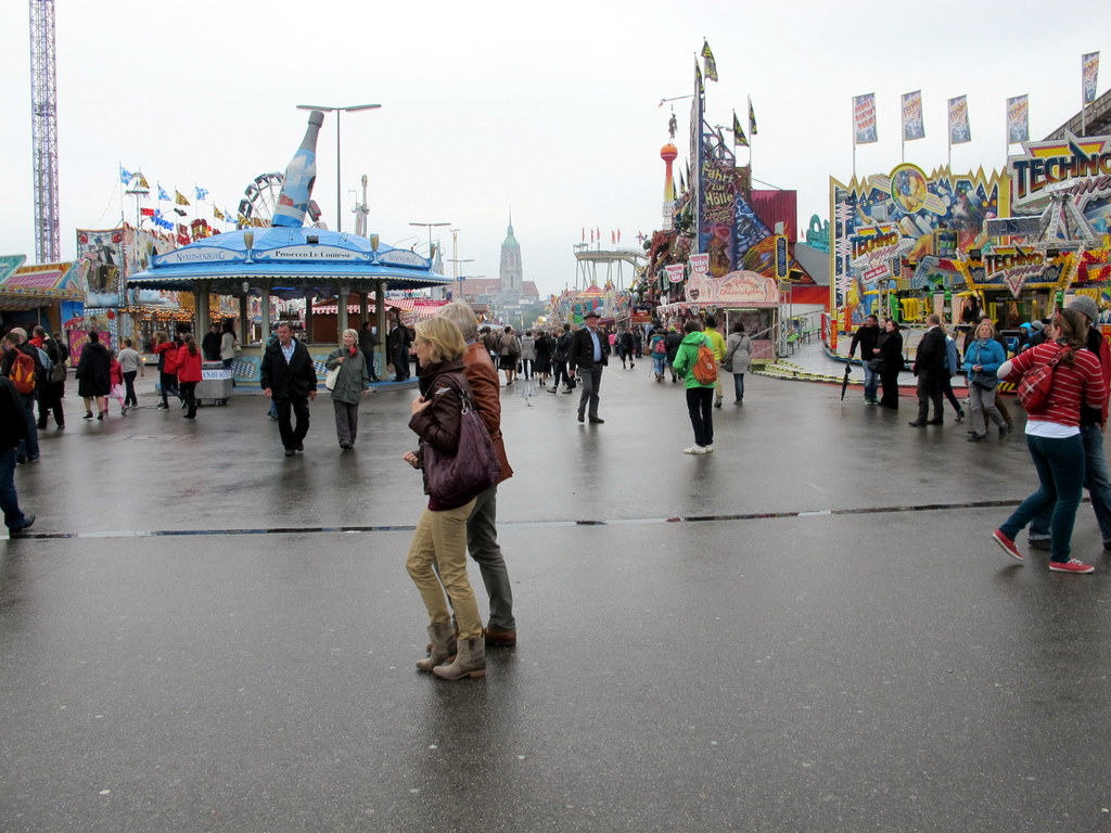 Los gehts -das Wetter hat nicht so richtig mitgespielt, aber wer wird sich denn davon die Laune verderben lassen!
