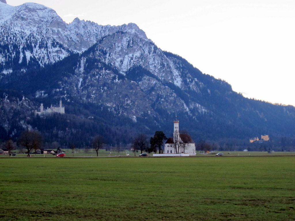 Im Hintergrund Schloss Neuschwanstein und Hohenschwangau